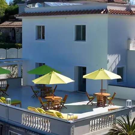 Luxury Authentic Italian Pool & Terrace فيلة