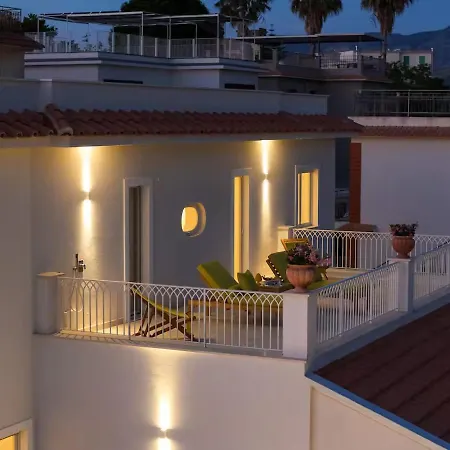 Luxury Authentic Italian Pool & Terrace