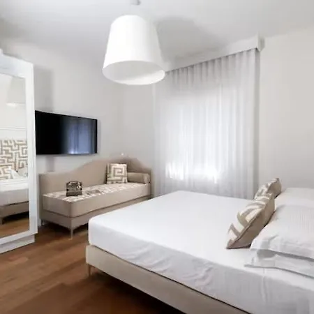 Luxury Authentic Italian Pool & Terrace Villa *